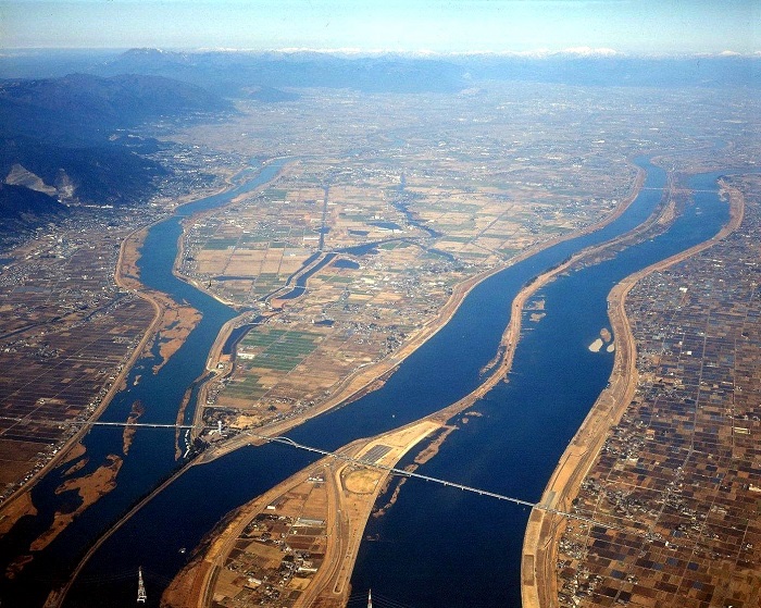 木曽川の空撮